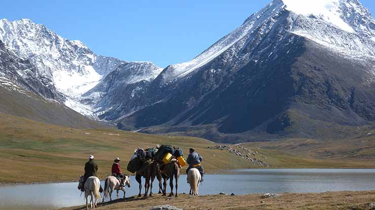 KHARKHIRAA AND TURGEN TREKKING TOUR