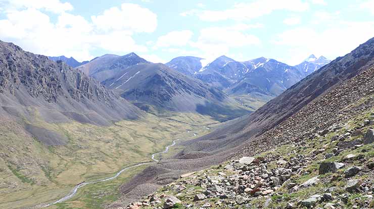 KHARKHIRAA AND TURGEN TREKKING TOUR
