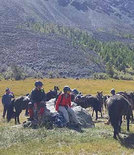 WESTERN MONGOLIA HORSE RIDING TOUR