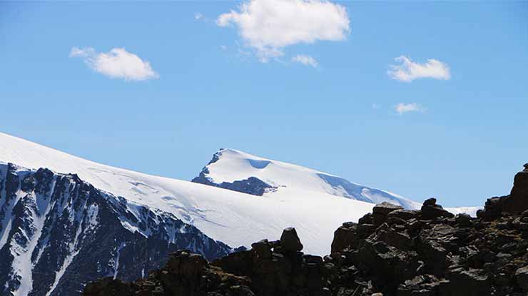 MUNKHKHAIRKHAN TREKKING TOUR