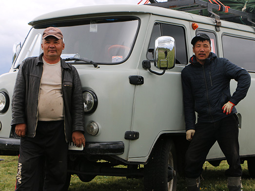 Mongolia trekking team